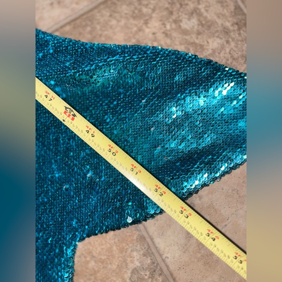 💜🧜‍♀️ 🩷Mermaid tail blanket 🩷🧜‍♀️💜 - Picture 4 of 6